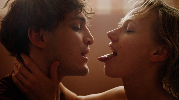 01_STILL_LOVE_STEAKS