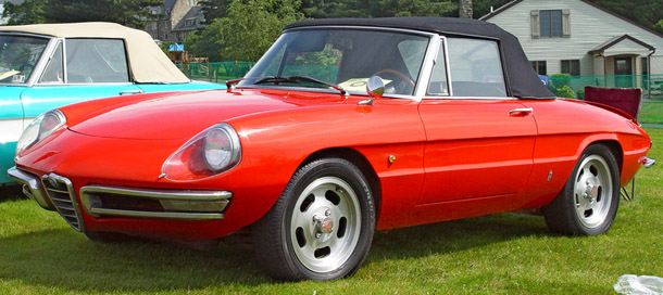1967-Alfa-Romeo-Duetto-Red-Front-Angle-st
